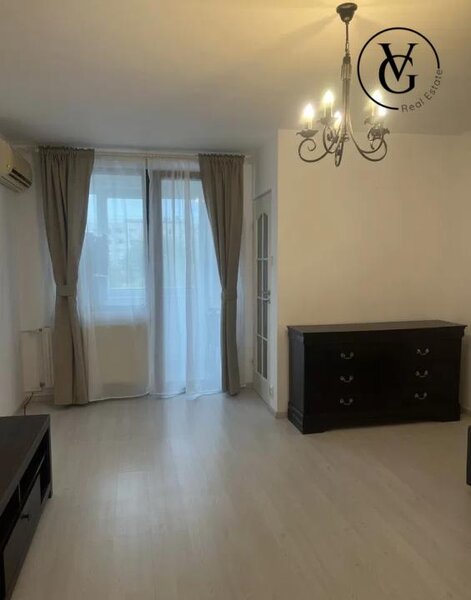 Costin Georgian Garsoniera cu balcon - Metrou Costin Georgian